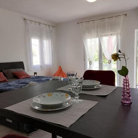 Leona Apartment Vidikovac, Pula Ngoại thất bức ảnh