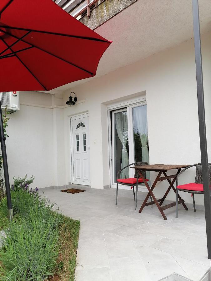 Leona Apartment Vidikovac, Pula Ngoại thất bức ảnh
