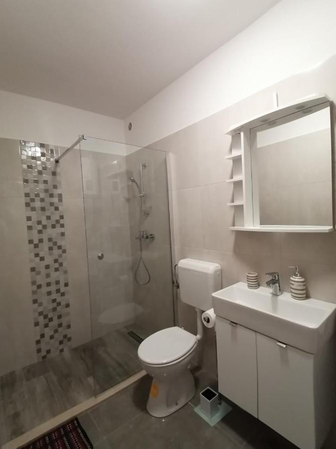 Leona Apartment Vidikovac, Pula Ngoại thất bức ảnh