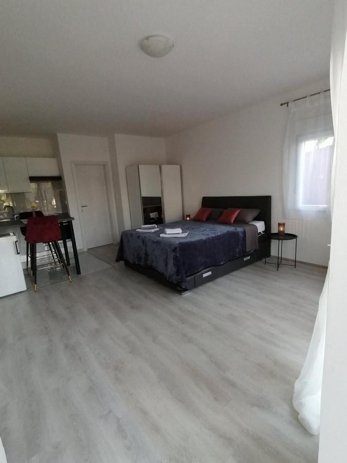 Leona Apartment Vidikovac, Pula Ngoại thất bức ảnh